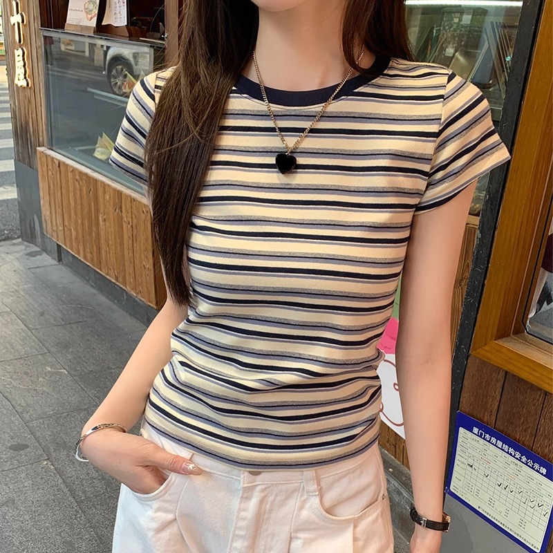 2026 new summer rainbow striped contrast color short-sleeved T-shirt for women slim-fitting and sweet-cool top with niche design sense - Image 5